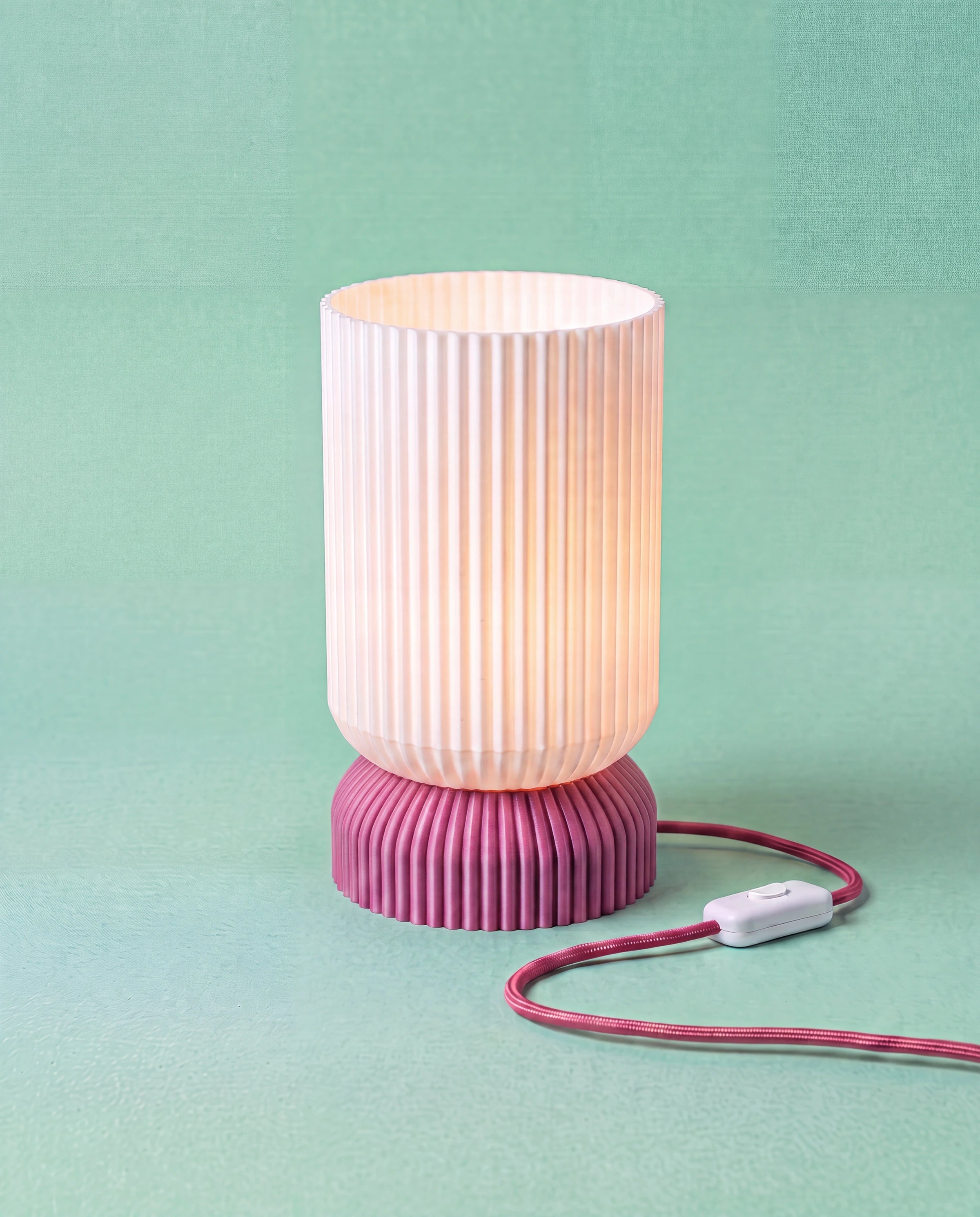 Luma 3D-printed table lamp with pink base