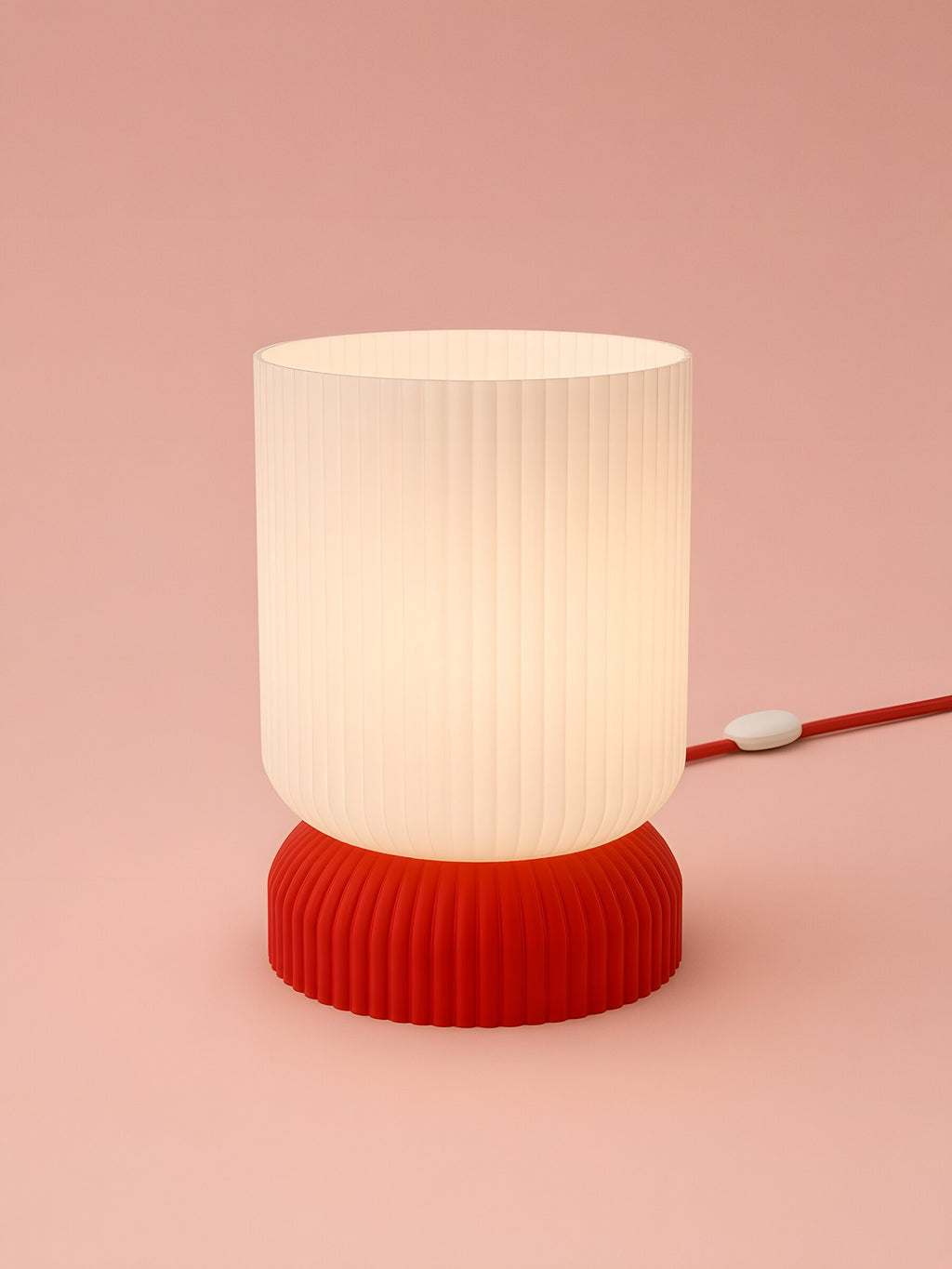 Luma in Red: switched on, studio photo
