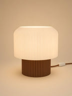 Nubo in Brown: switched on, studio photo