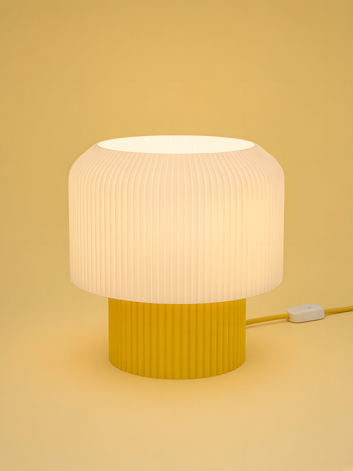 Nubo in Yellow: switched on, studio photo