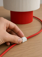 Nubo in Red: white switch on the braided cable