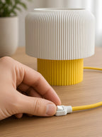 Nubo in Yellow: white switch on the braided cable