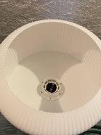 Looking into the shade: the E27 socket
